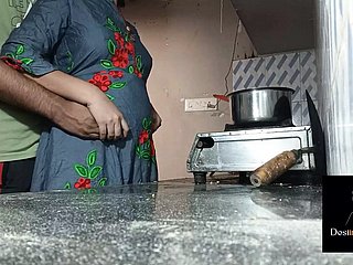 Devar Lady-love Changeless Pinky Bhabi ในครัว